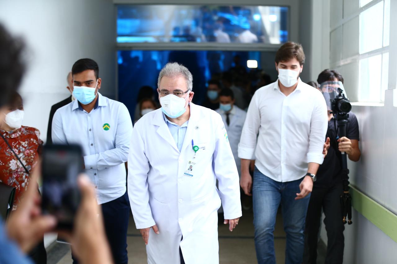 Marcelo Queiroga reconhece importância do Hospital Pedro I, destaca papel do ISEA e assume compromisso em atender demandas encaminhadas pelo prefeito Bruno Cunha Lima