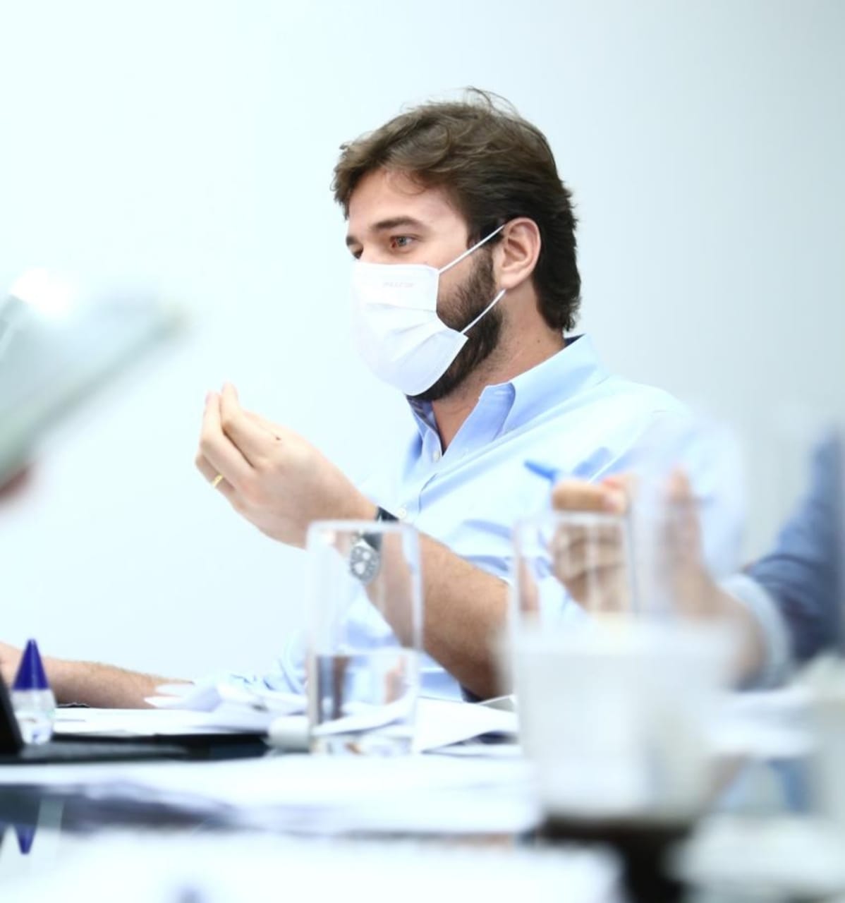 Bruno apresenta aos MPs divergência de 4.709 doses de vacinas enviadas a Campina Grande, Governo do Estado reconhece inconsistência e decide auditar o processo de distribuição