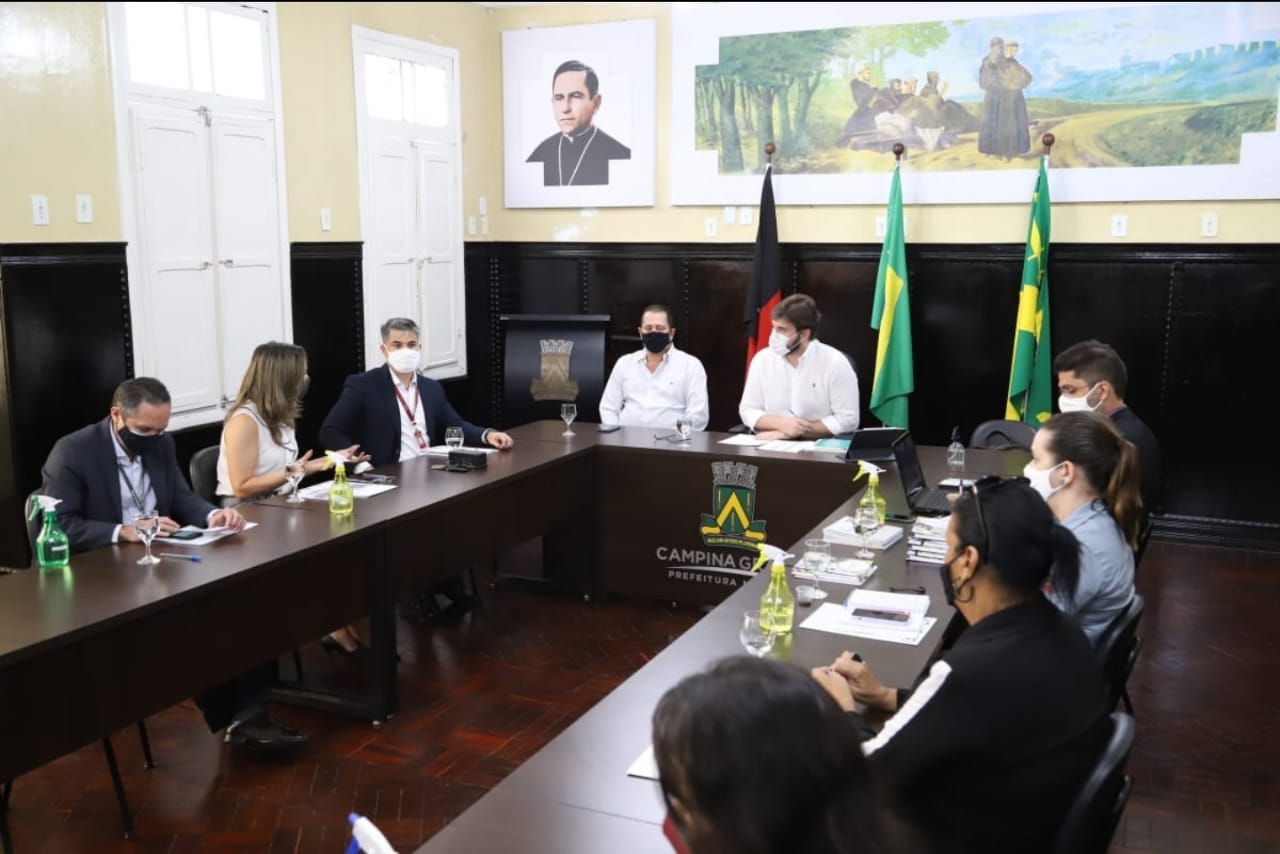 Bruno recebe dirigentes do BNB e expõe interesse em linhas de crédito de R$ 75 milhões para programa municipal de microcrédito a ser lançado nos próximos dias