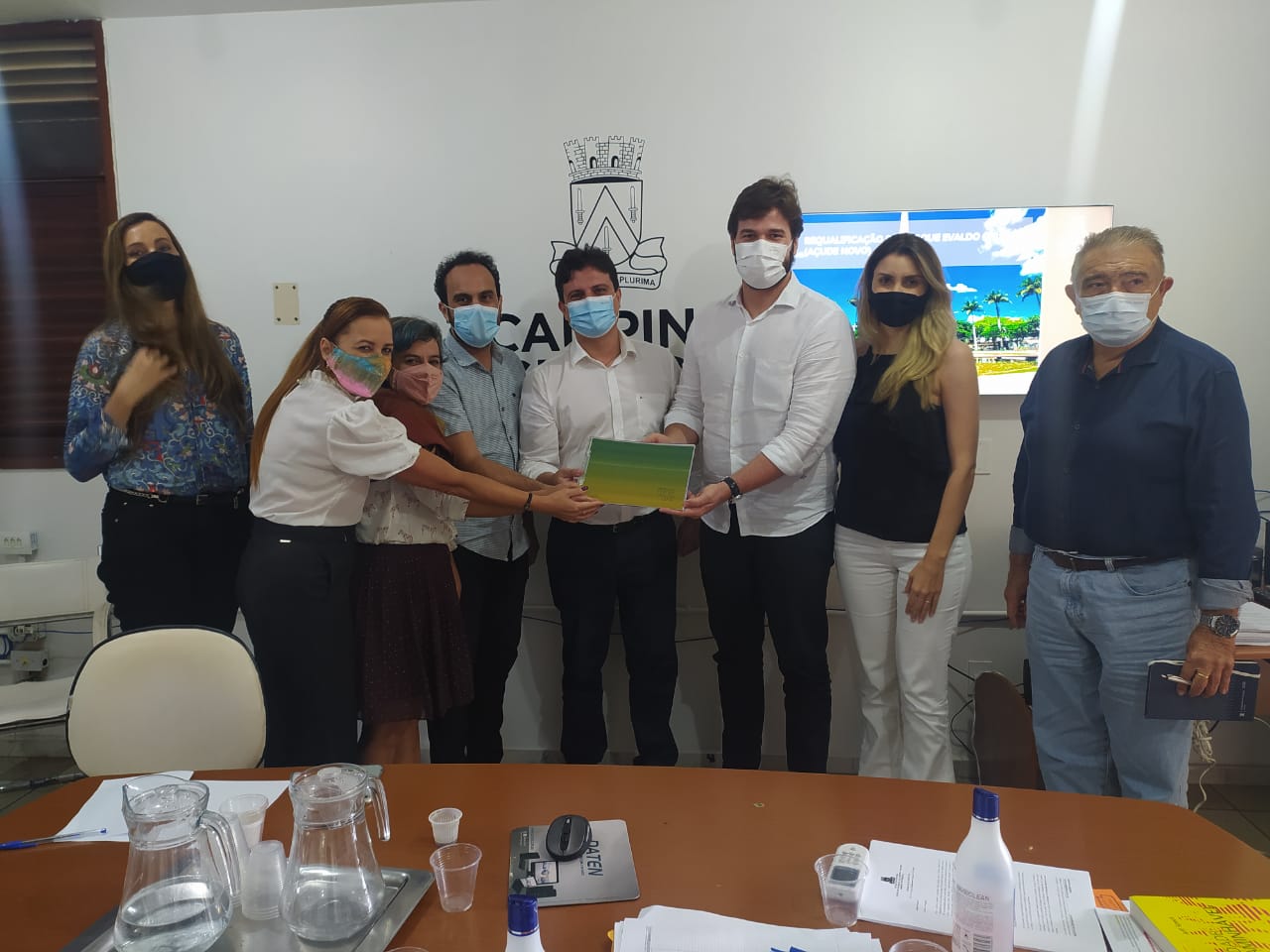 Seplan entrega diagnóstico sobre o Parque Evaldo Cruz ao prefeito e apresenta balanço dos 100 dias de gestão