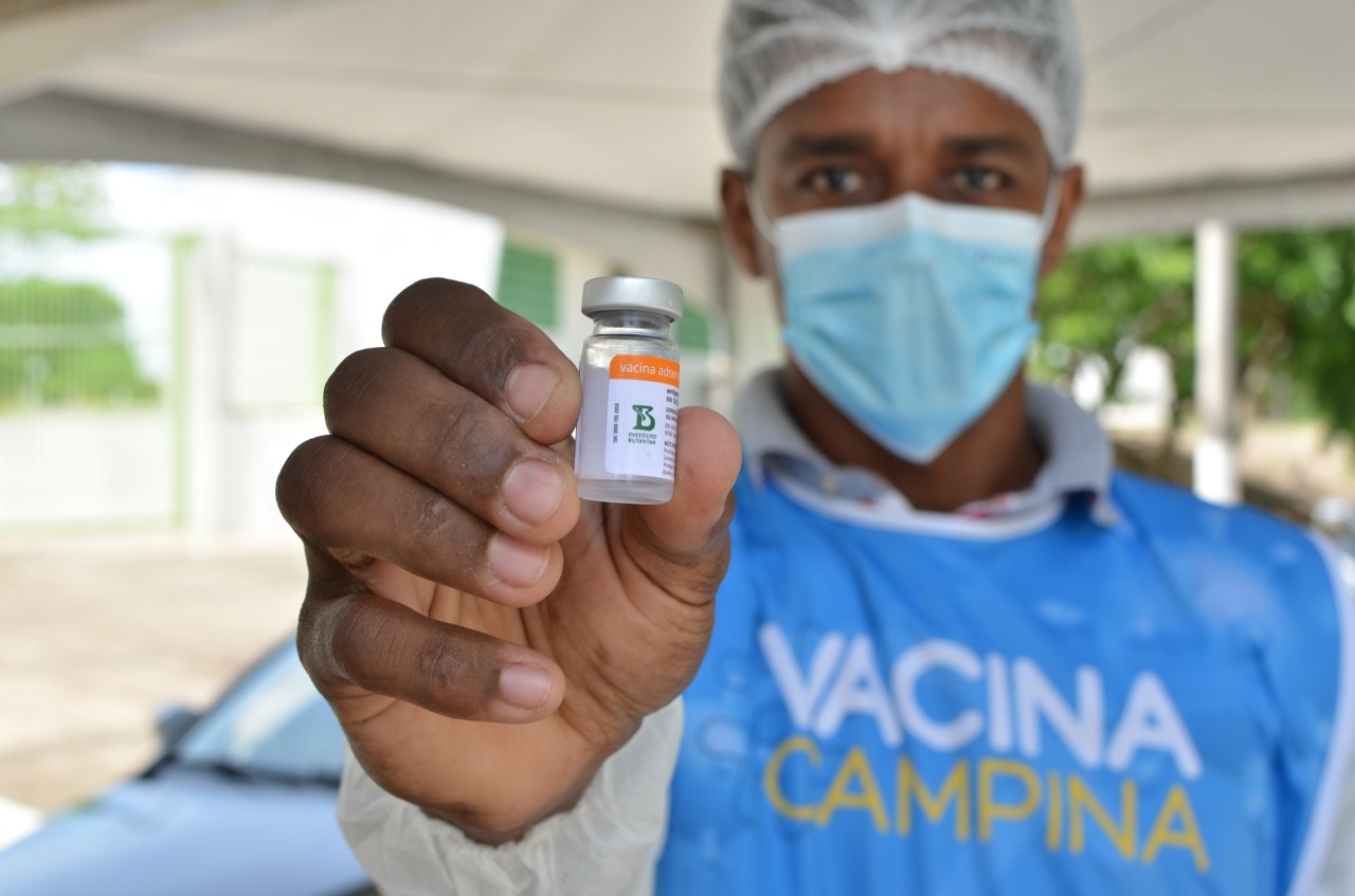 Campina Grande vacina mais de 50 mil pessoas e ultrapassa 70% de aplicação das doses recebidas