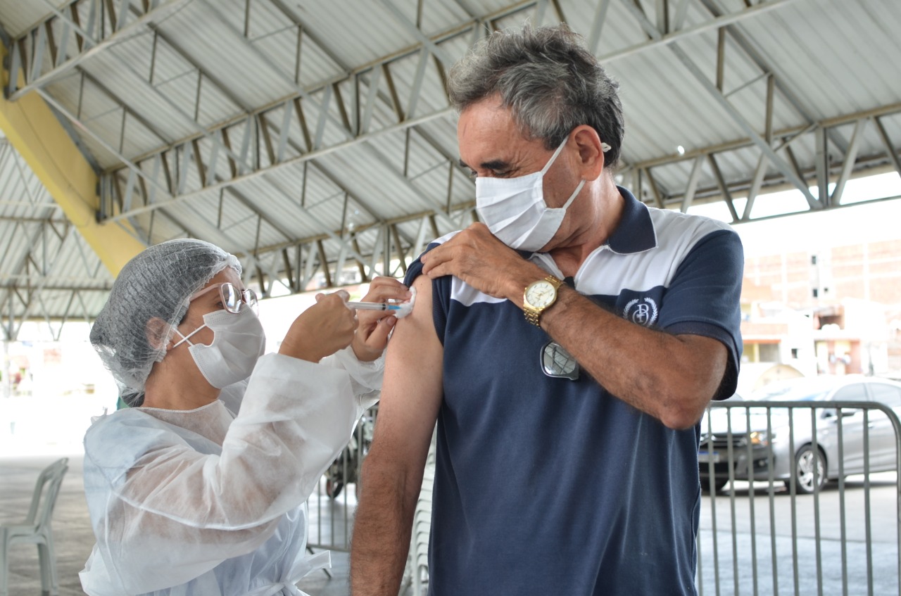 Covid-19: Campina Grande realiza vacinação neste domingo de Dia das Mães