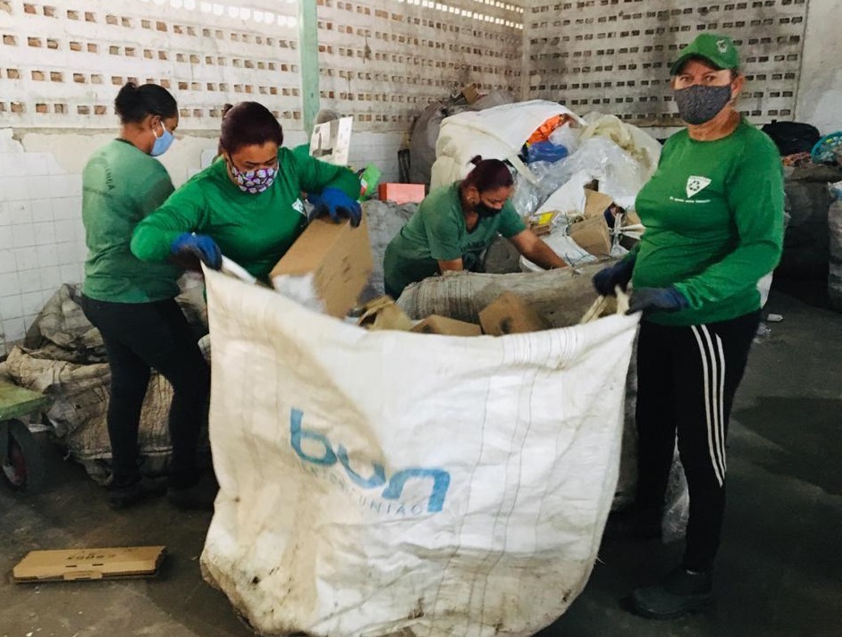 Cerest-CG constata que acidentes de trabalho são frequentes durante na rotina dos catadores de materiais recicláveis