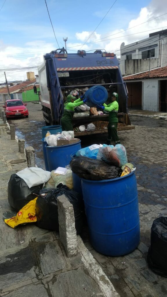 Feira é antecipada para esta sexta, em Campina Grande, e coleta de lixo não ocorrerá dia primeiro