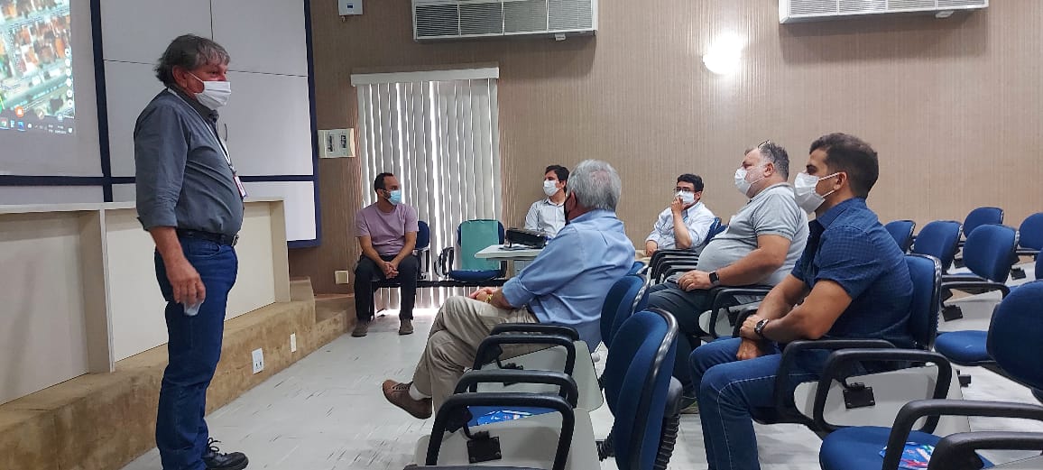 Seplan busca parceria com Chesf para execução de projeto que beneficia Avenida Plínio Lemos, em Campina Grande