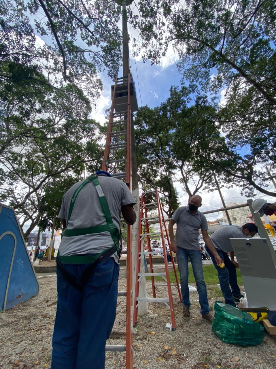 Prefeitura de Campina Grande implanta sinal de wi-fi gratuito nas praças da Bandeira e Clementino Procópio