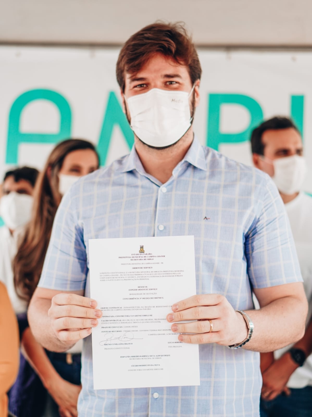 Bruno assina autorização para início imediato de obras de urbanização e pavimentação de ruas da Ramadinha