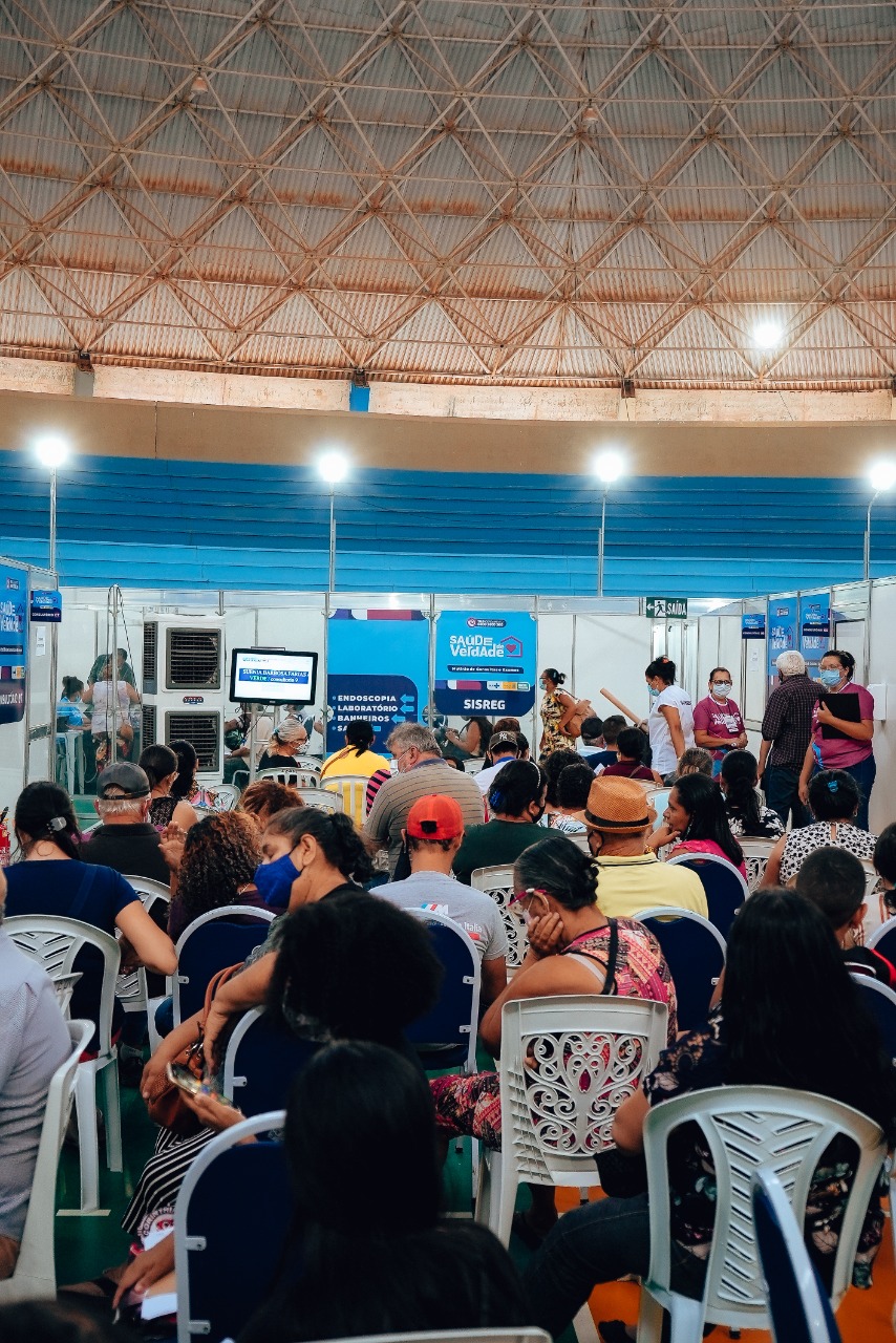 Mutirão de consultas atende mais mil pessoas nesta quinta e retorna na próxima segunda-feira