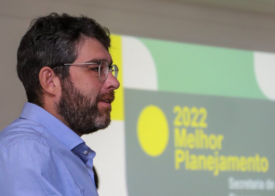 Atendendo apelo da maioria dos servidores, Prefeitura de Campina Grande decide quitar 13º neste ano de forma integral, em dezembro