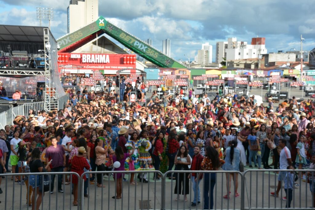 Maior Quadrilhão Junino do Mundo é destaque na imprensa nacional