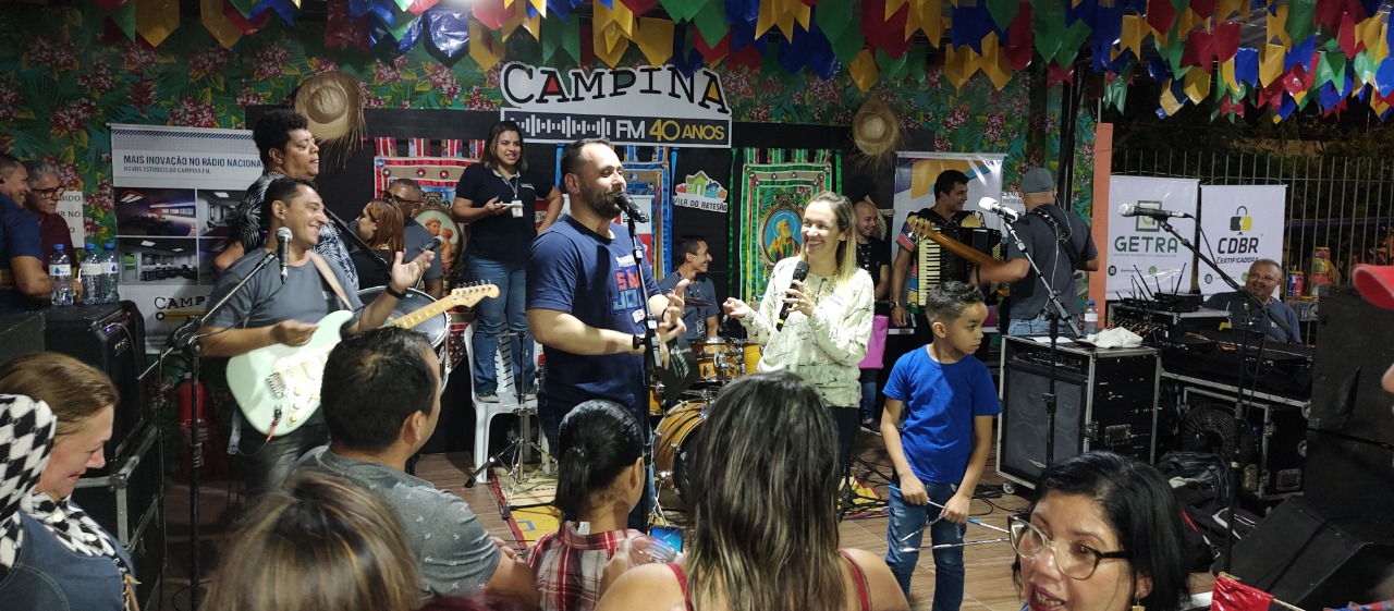 Vila do Artesão e Estúdio 93 marcam penúltimo final de semana com muito forró e distribuição de brindes