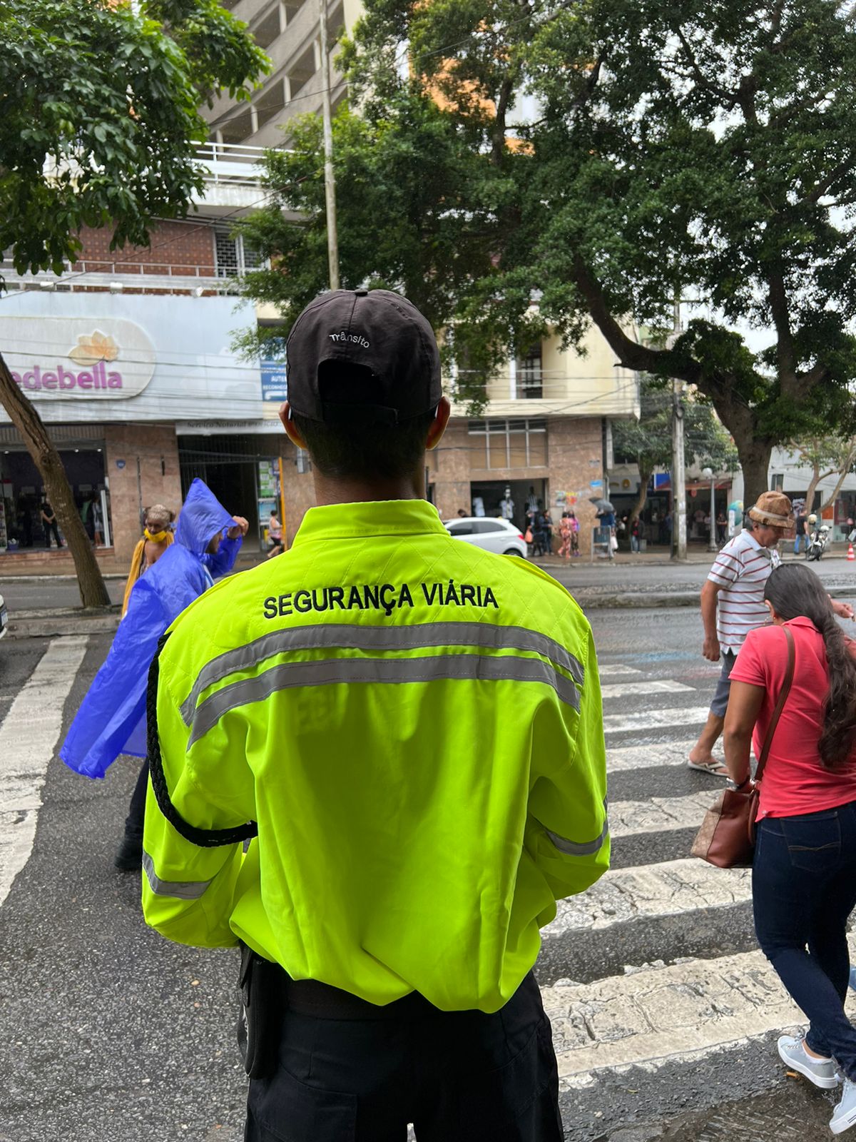 STTP promove campanha de conscientização sobre o respeito à faixa de pedestres