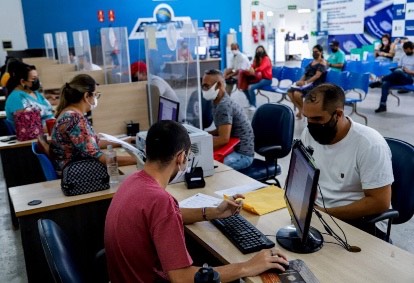 CAGED: Campina tem saldo positivo nos setores de comércio e serviços no mês de outubro