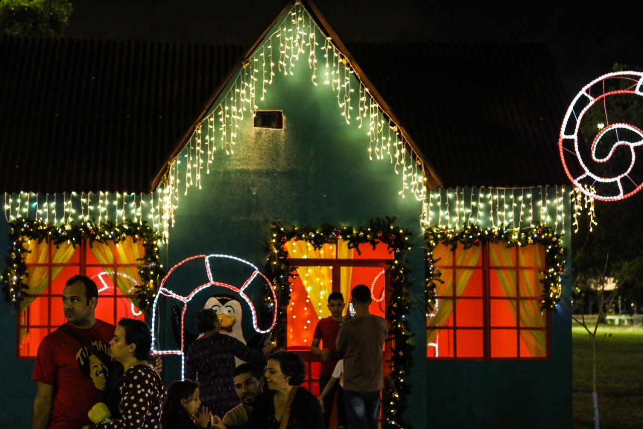 Público já pode visitar a Casa do Papai Noel no Parque da Criança