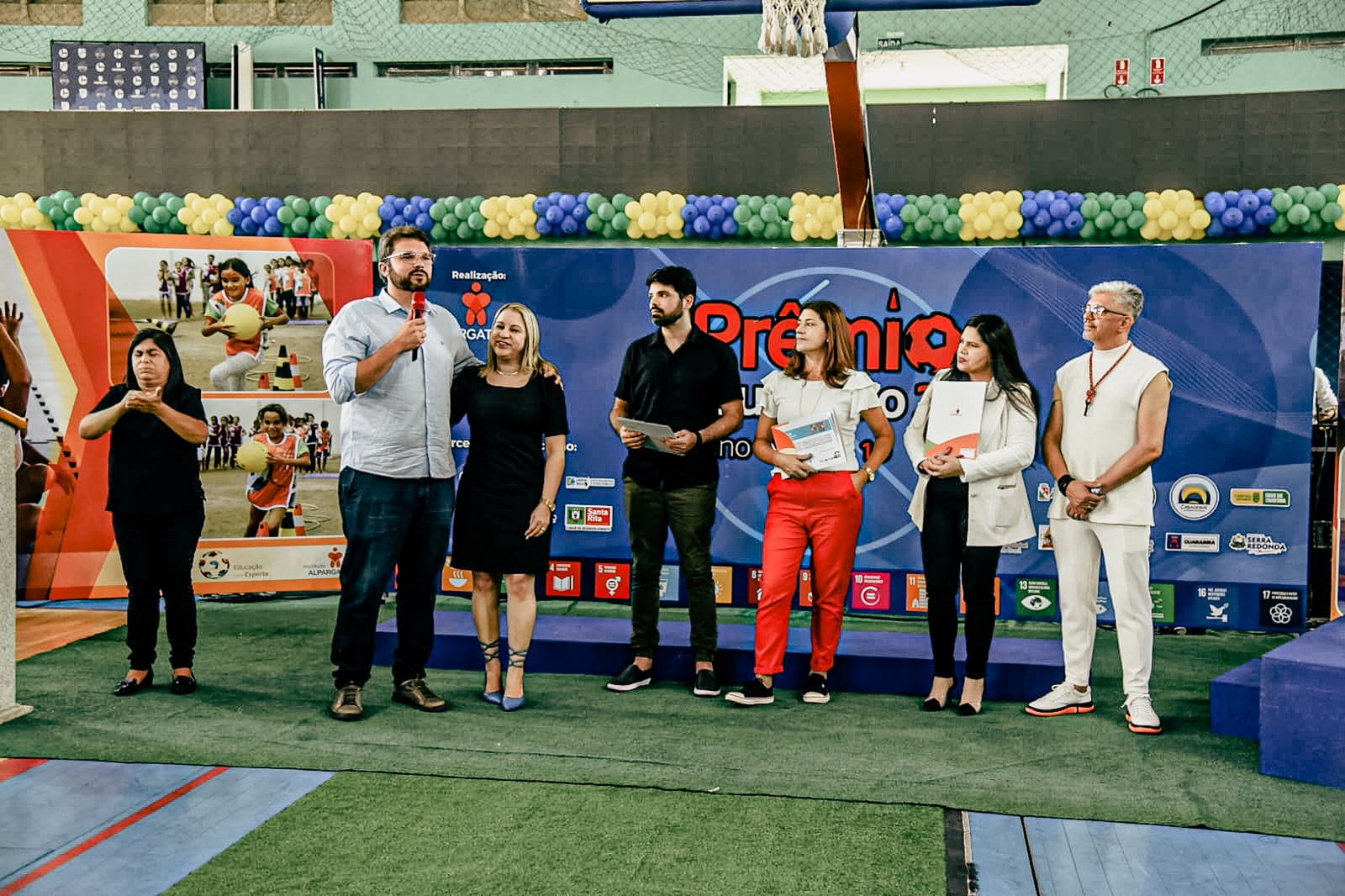 Professores da Prefeitura de Campina Grande são reconhecidos no Prêmio Educador Nota 10