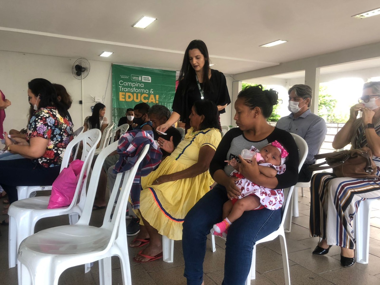 Seduc faz reunião para orientar matrículas para venezuelanos e indígenas warao