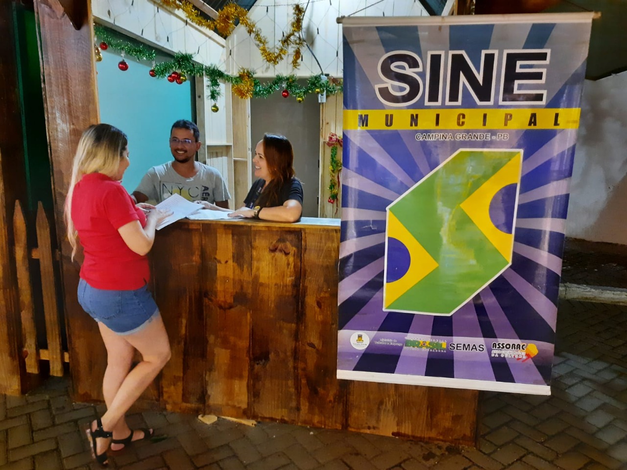 Sine Municipal marca presença diária no Natal Iluminado de Campina Grande
