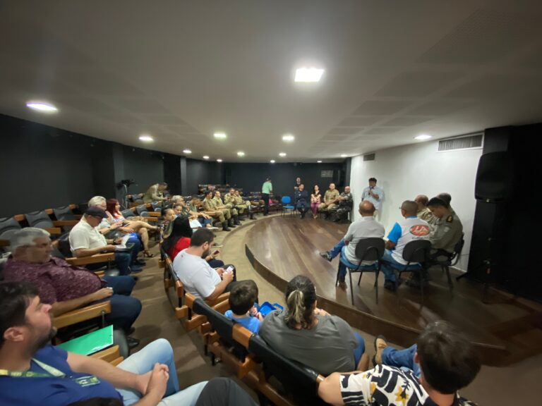 Prefeitura se reúne com representantes da segurança pública para ajustar detalhes dos eventos de carnaval em Campina Grande