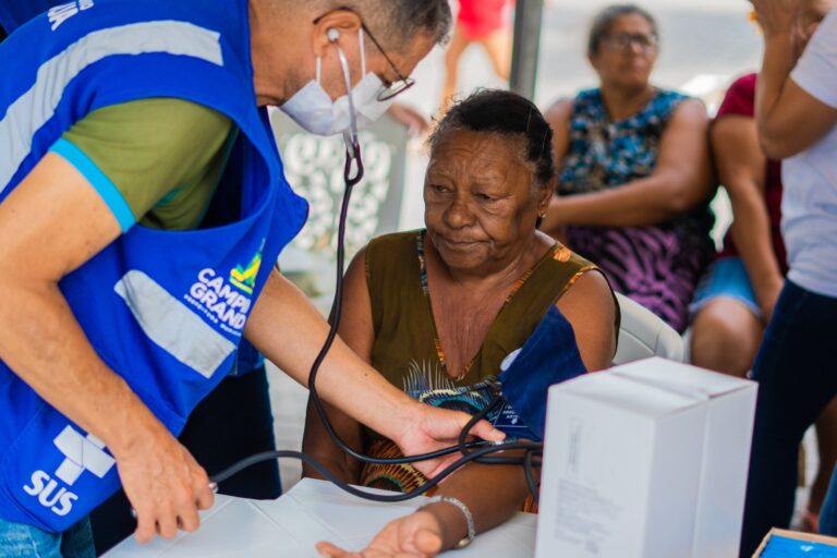 1ª Edição do projeto Semas na Rua realiza cerca de 500 atendimentos, na zona Leste