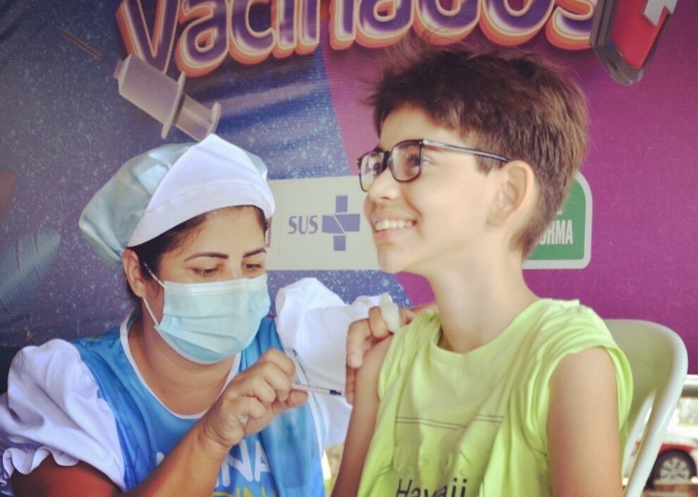 Campina Grande aplica mais de 5 mil doses em dia D de vacinação