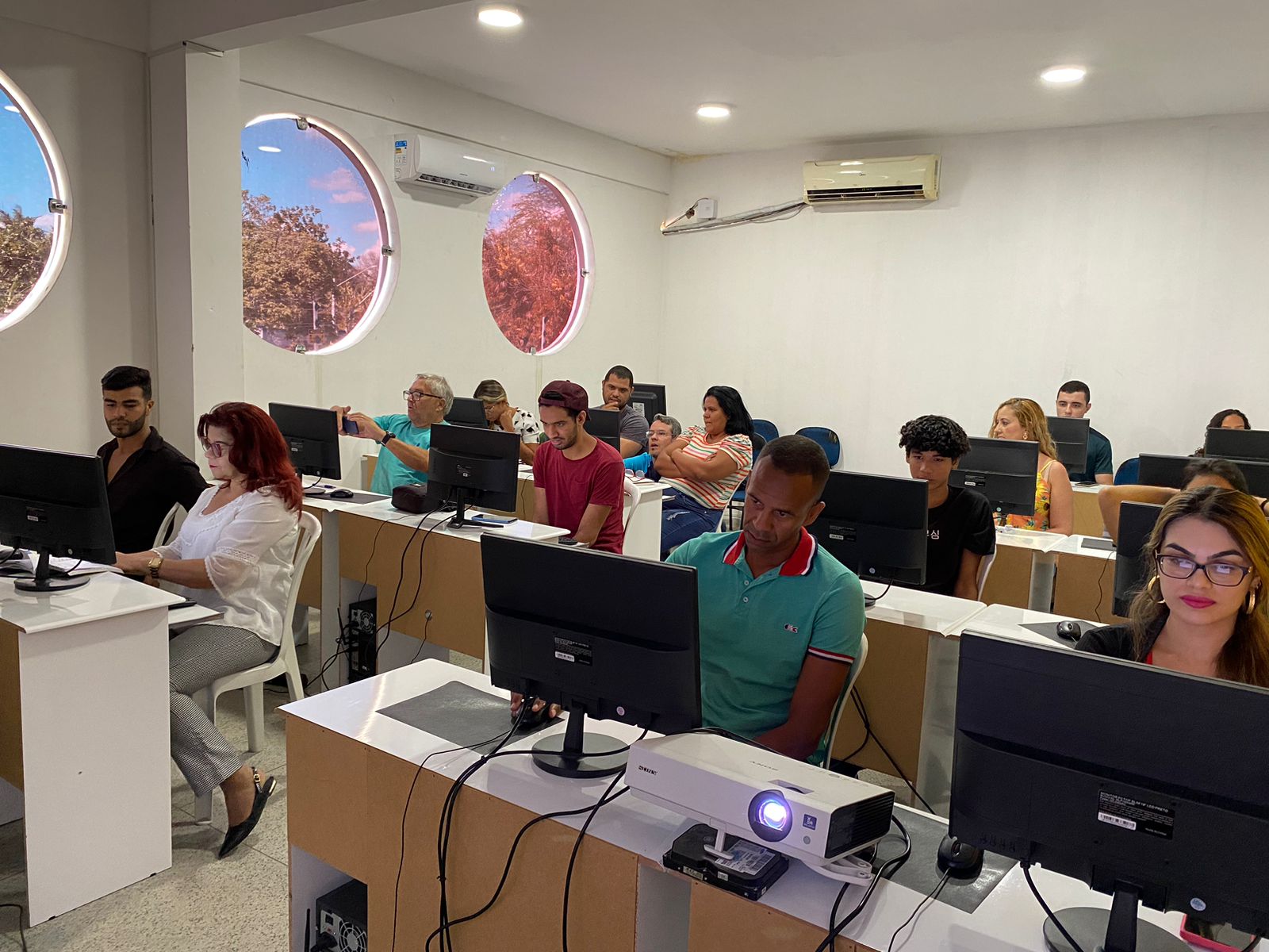 Prefeitura de Campina Grande divulga nova chamada de selecionados para os cursos de Rede, Montagem e Manutenção de Computadores