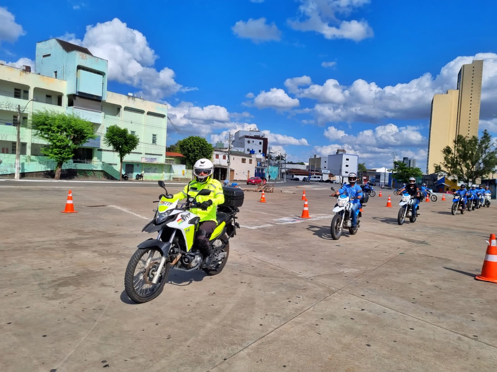 Educação de trânsito: STTP abre nova turma para curso de técnicas de pilotagem de motocicletas