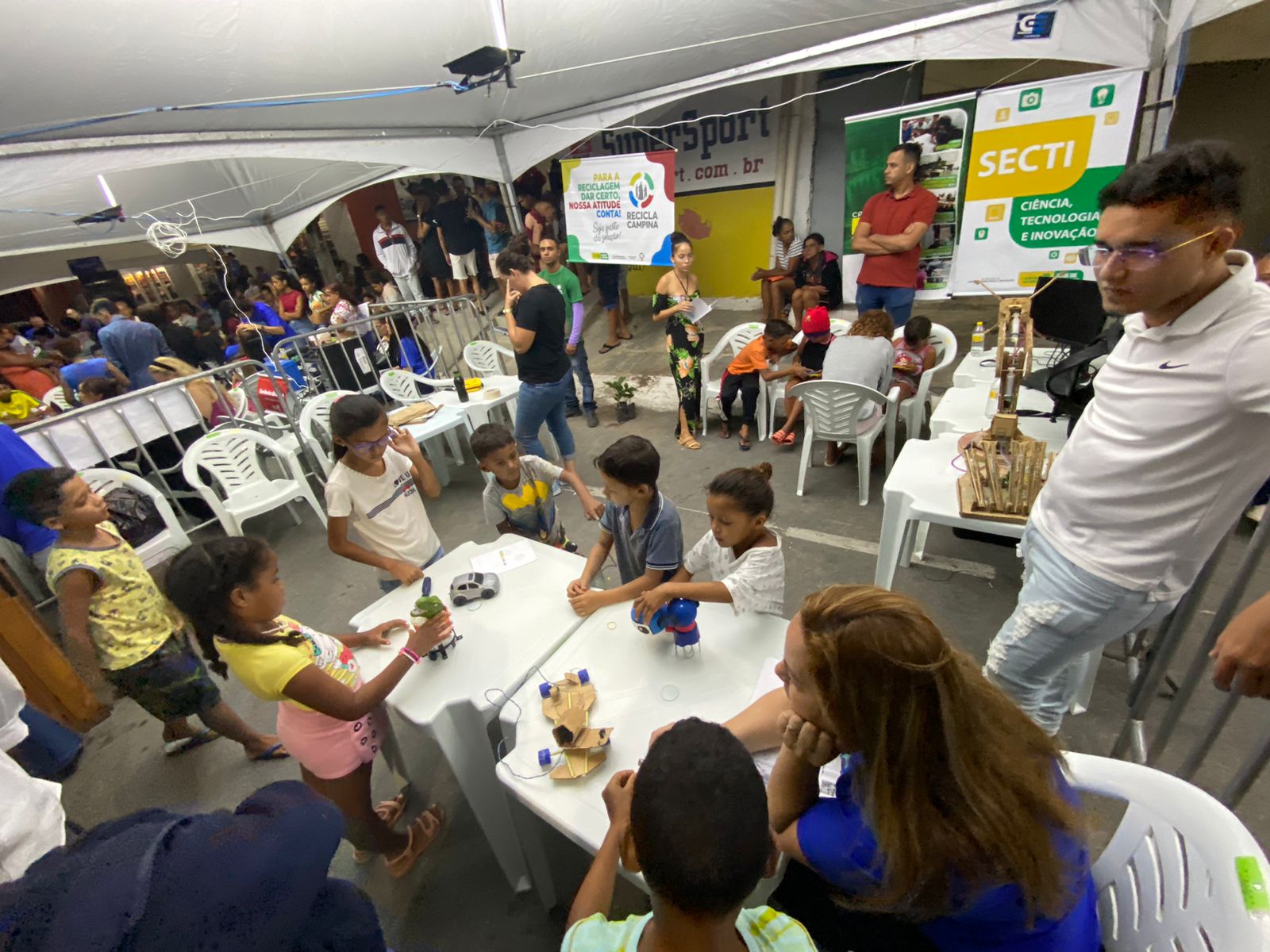 Campina Bem Cuidada: SECTI apresentou ação de robótica e inscrições em cursos tecnológicos para os moradores do bairro do Mutirão