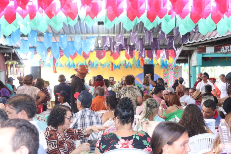 “Dia dos Namorados”: Casais podem celebrar a data com muito forró e artesanato na Vila do Artesão