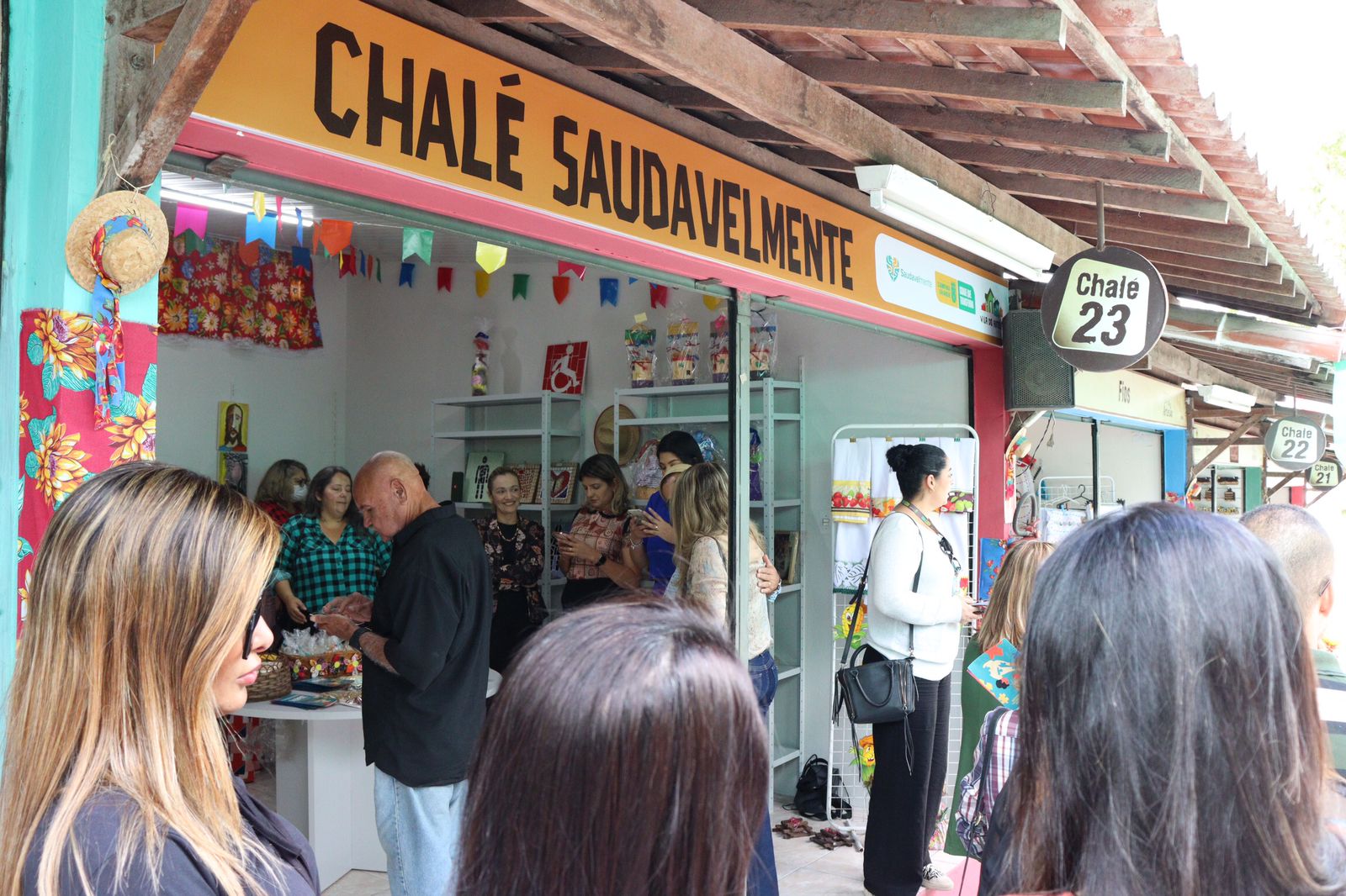 Primeira-dama inaugura Chalé Saudavelmente, na Vila do Artesão