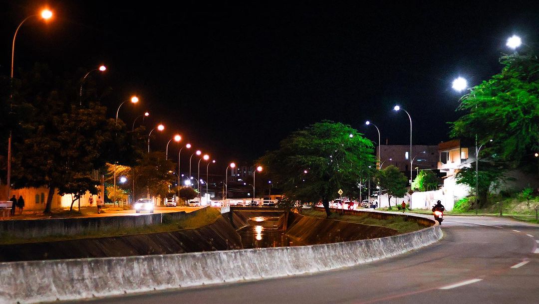Programa Reluz: Serão 41 ruas contempladas com luz de led em Campina Grande