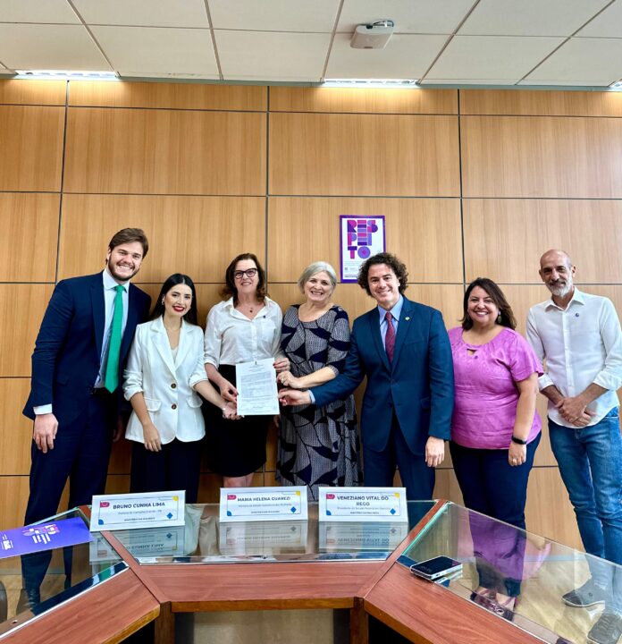 Ministério das Mulheres: Prefeitura formaliza Termo de Cessão do terreno para construção da Casa da Mulher Brasileira em Campina Grande