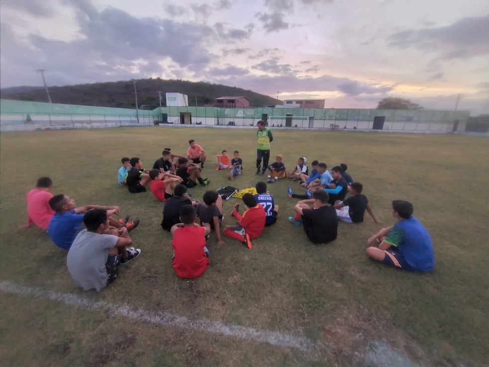 Com ótima estrutura, Estádio Romerão, em Galante, recebe cerca de nove jogos por semana
