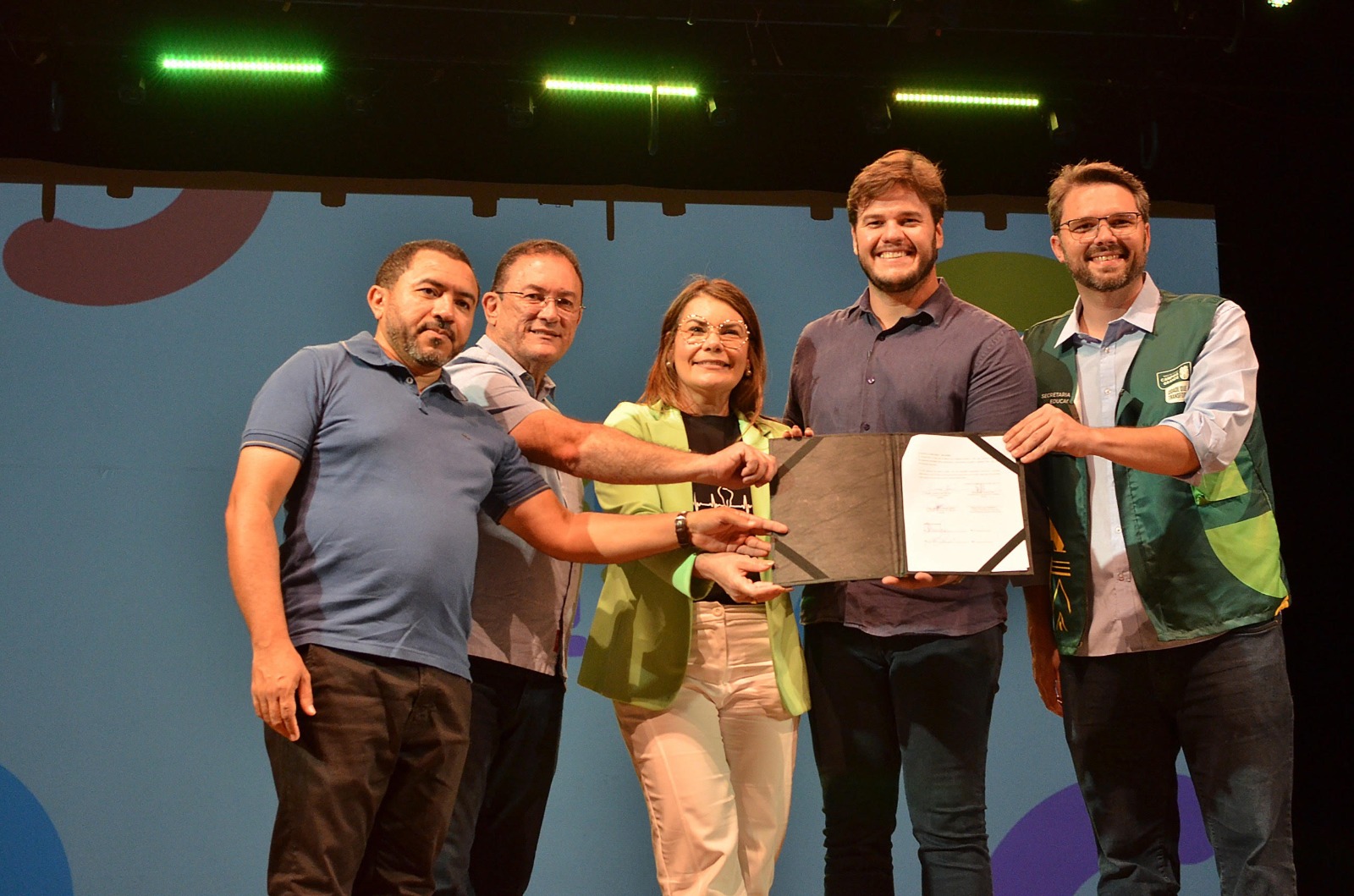 Lançado projeto Escuta Campina com entrega de próteses auditivas para estudantes