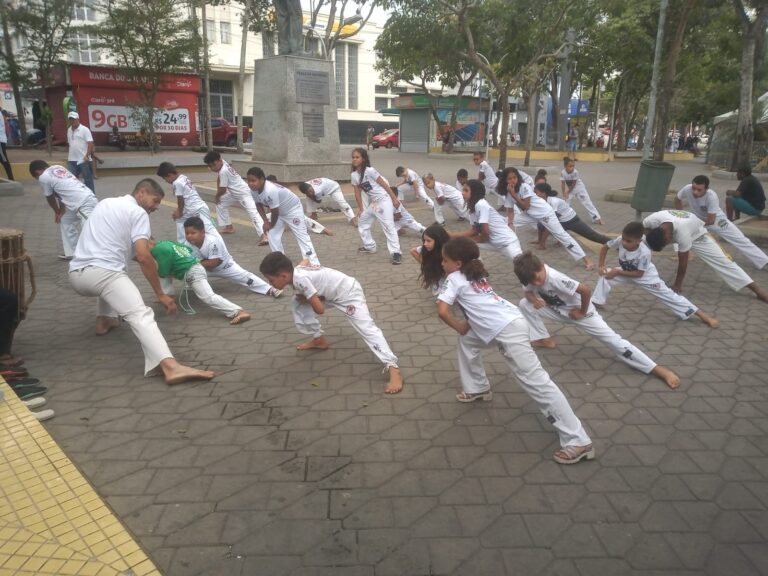Capoeira nas Escolas: projeto leva rodas de capoeiras para 12 locais públicos de Campina Grande