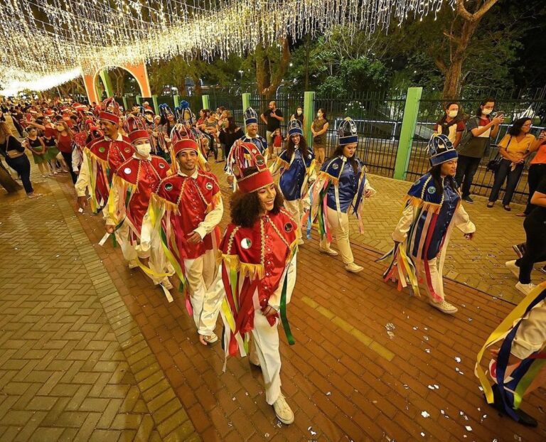 Natal Iluminado: Prefeitura de Campina Grande abre credenciamento para apresentações artísticas de corais, escolas e entidades religiosas