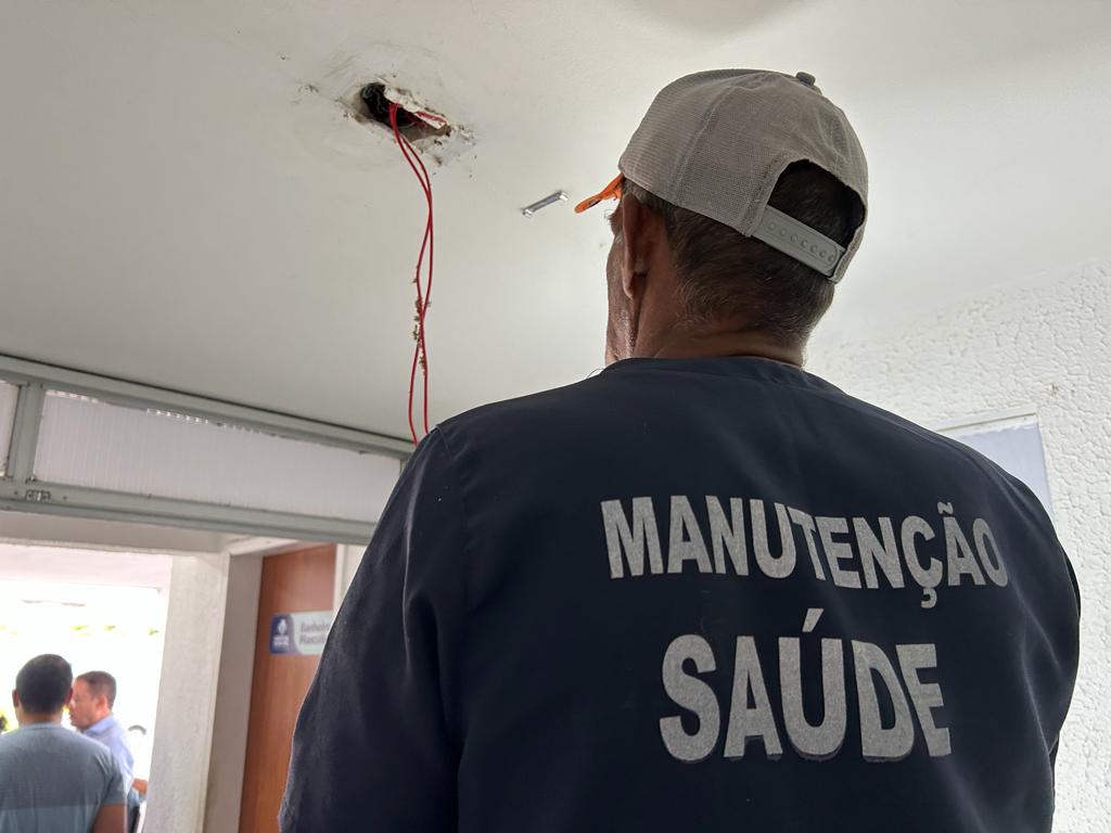 Secretaria de Saúde realiza substituição de aparelhos de ar-condicionado na UTI do Hospital Dr. Edgley
