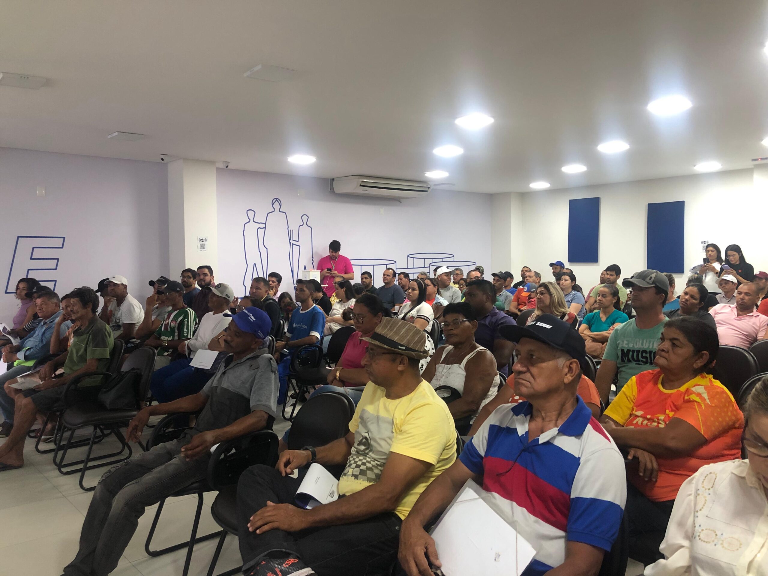 Prefeitura realiza capacitação com comerciantes do Natal Iluminado 2023