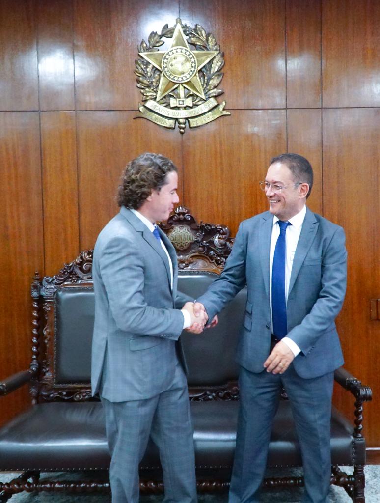 Com apoio de Veneziano, Dunga Júnior consegue a liberação imediata de R$ 3 milhões em Brasília para a Saúde de Campina Grande