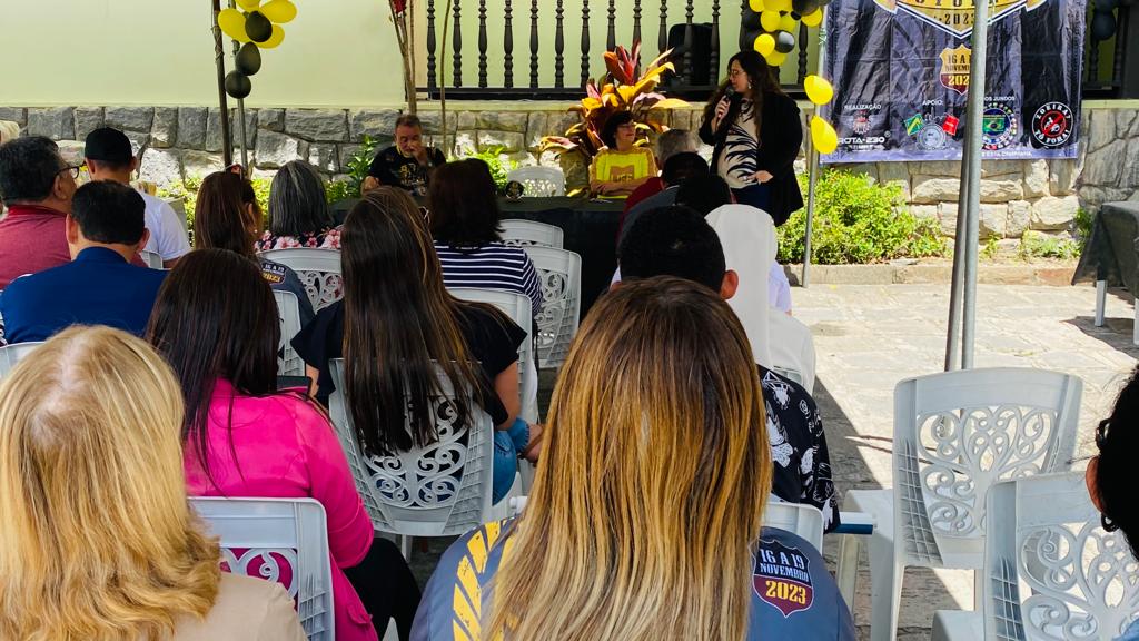 Prefeitura de Campina Grande realiza entrega simbólica de alimentos arrecadados durante o Moto Fest 2023