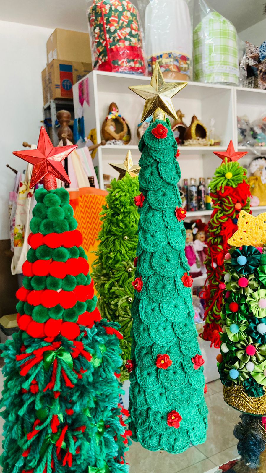 Conheça a magia natalina nos produtos artesanais da Vila do Artesão em Campina Grande