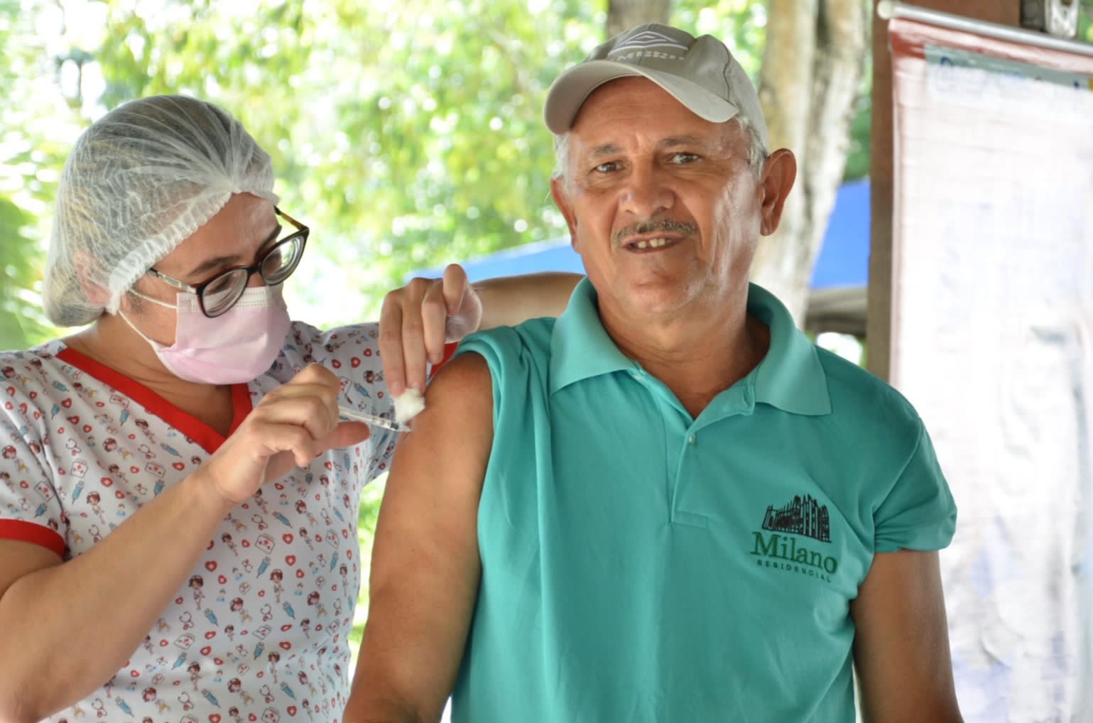 COVID-19: Nova dose da vacina bivalente é ofertada a idosos e imunossuprimidos, em Campina Grande