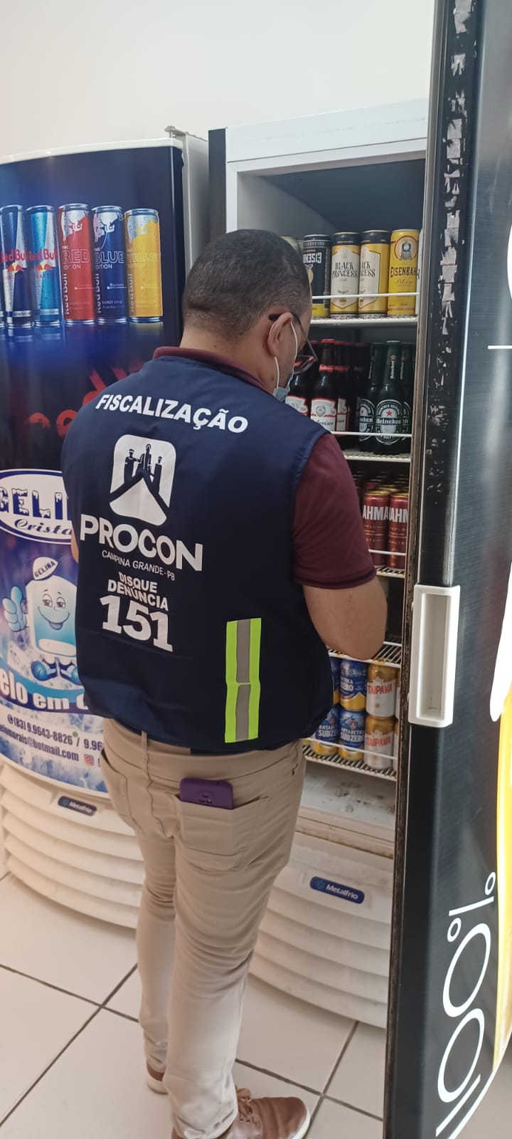 Procon de Campina Grande autua hipermercado do Partage Shopping por venda de produtos vencidos