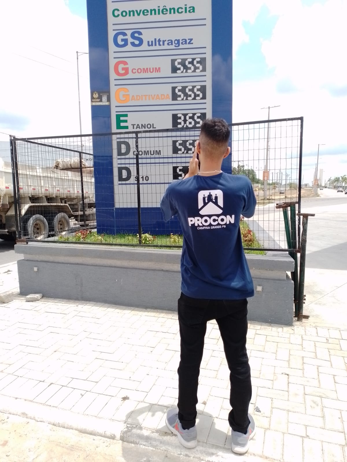 Após aumento do ICMS, litro mais barato da gasolina é encontrado a R$ 5,35 em Campina Grande, aponta Procon