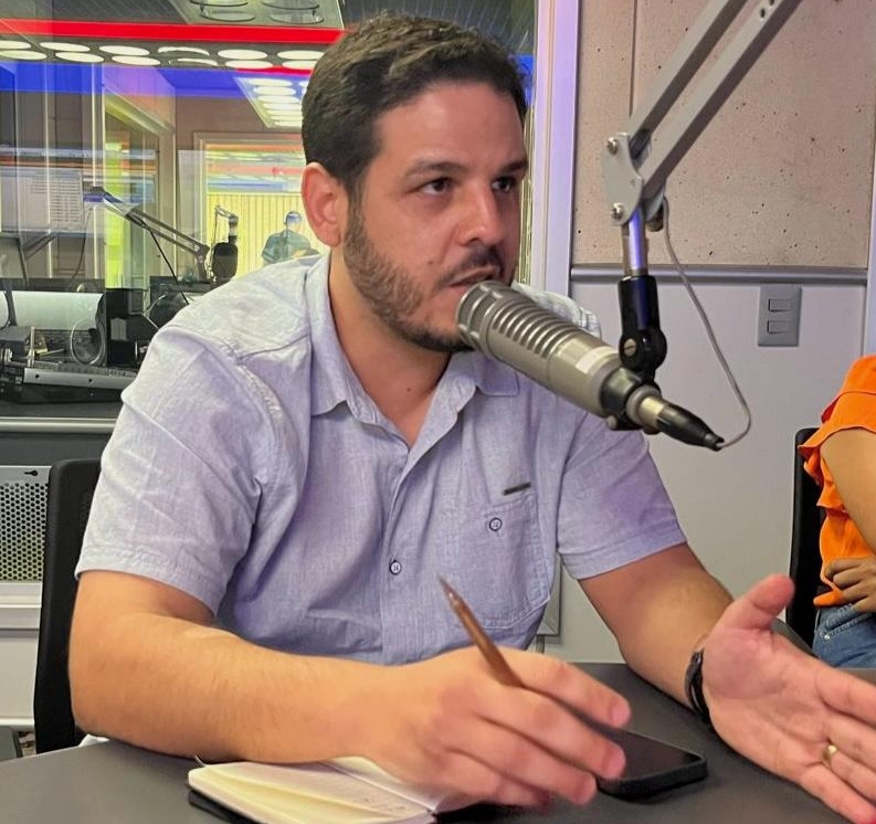 OBRA PRA TODO LADO: Em entrevista, secretário destaca o investimento de mais de R$ 140 milhões em obras por toda cidade