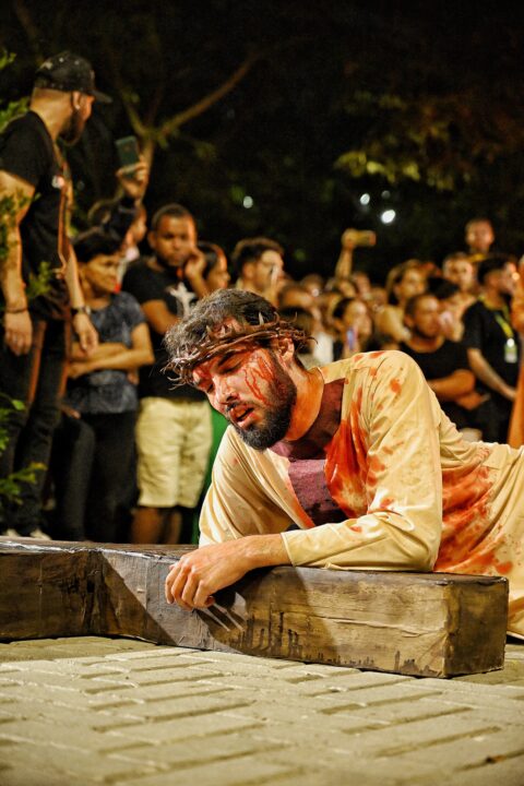Sucesso de público, “Via Sacra: da Anunciação à Ressurreição” realiza última sessão nesta terça no Parque da Criança