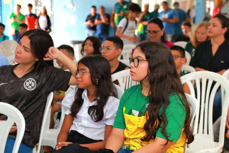 Iniciada terceira etapa do Olhar Campina que já entregou 843 óculos a estudantes da rede municipal