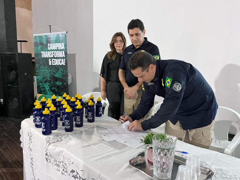 Prefeitura de Campina renova parceria com PRF para projeto de educação no trânsito nas escolas