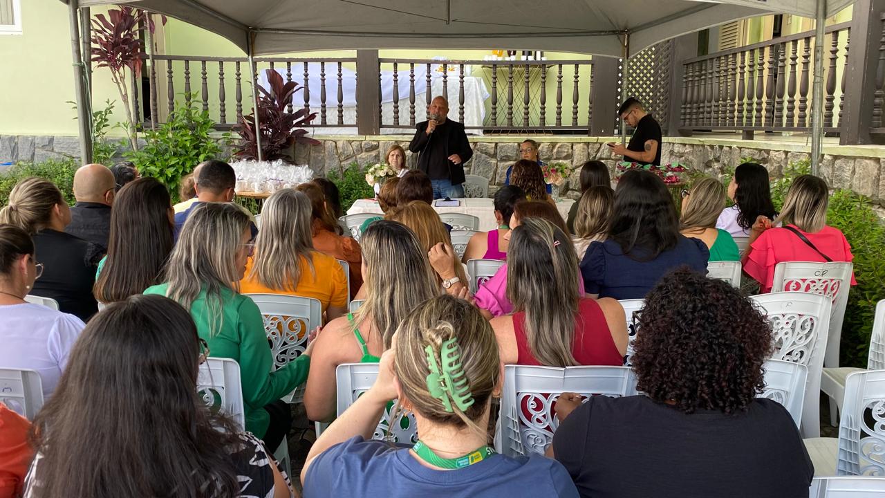 Prefeitura de Campina Grande realiza ação para assistentes sociais da Semas no dia voltado a esses profissionais