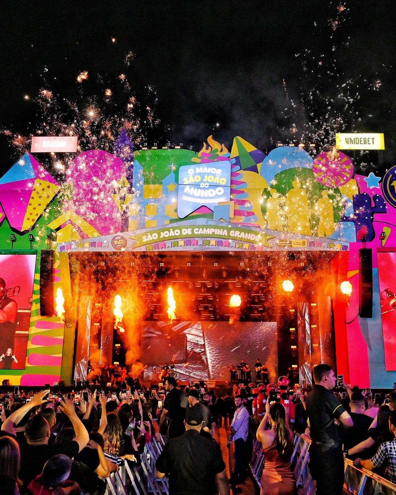 Primeiro domingo d’O Maior São João do Mundo 2024 recebe grandes nomes da música nordestina no Arraial Hilton Motta