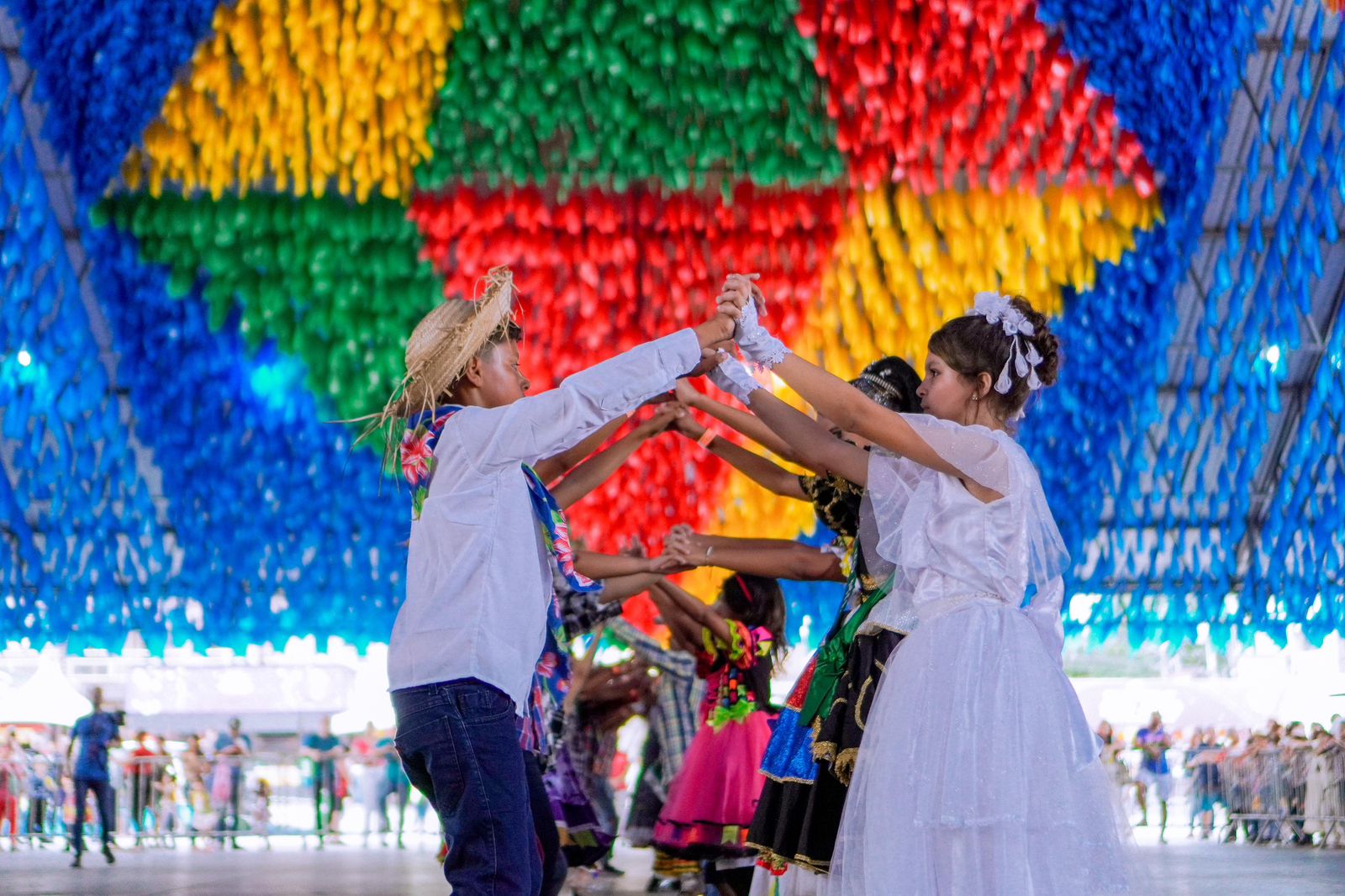 Segundo dia de Festival, promovido pela Prefeitura de Campina Grande, faz resgate das tradicionais quadrilhas juninas escolares